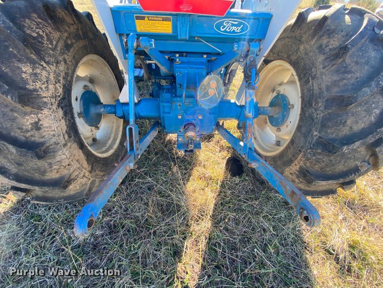 image for item EL9625 1992 Ford 1920  tractor