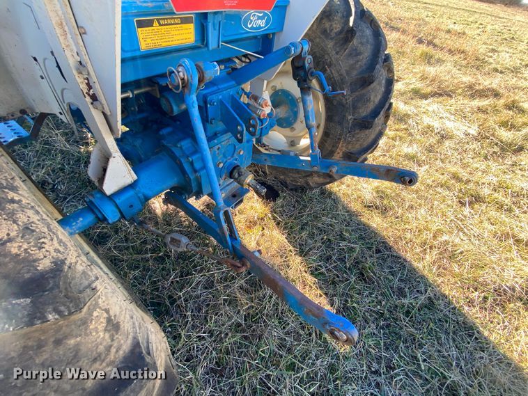 image for item EL9625 1992 Ford 1920  tractor