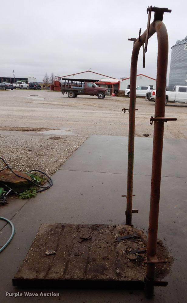 image for item GK9651 Round pen and alley