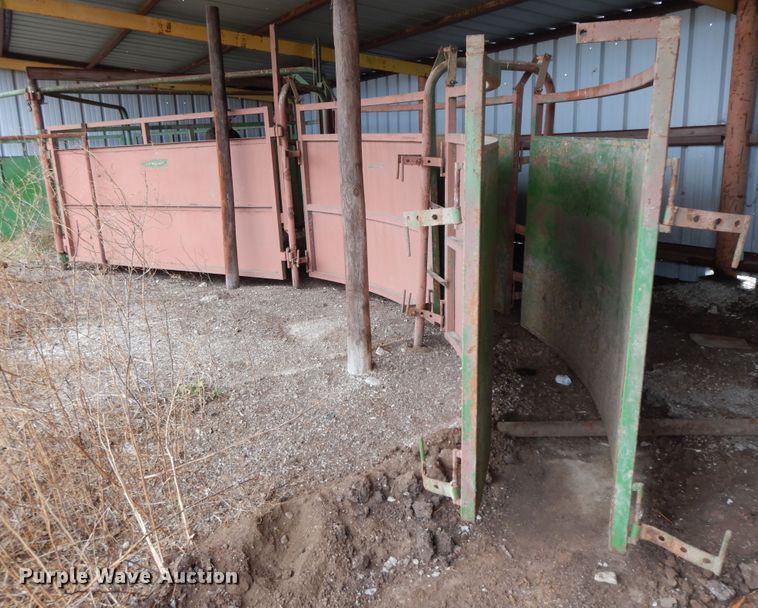 image for item GK9651 Round pen and alley