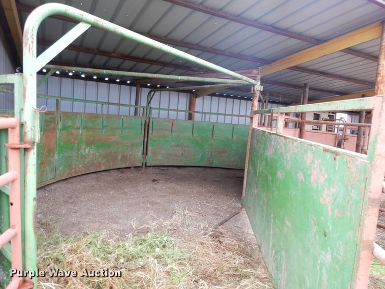 image for item GK9651 Round pen and alley