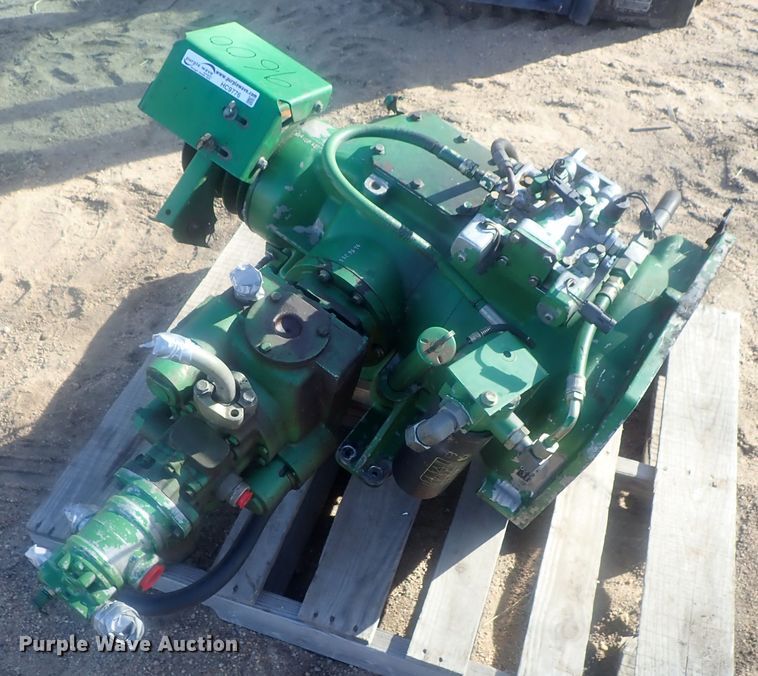 image for item HC9776 John Deere 9600 engine gearcase assembly