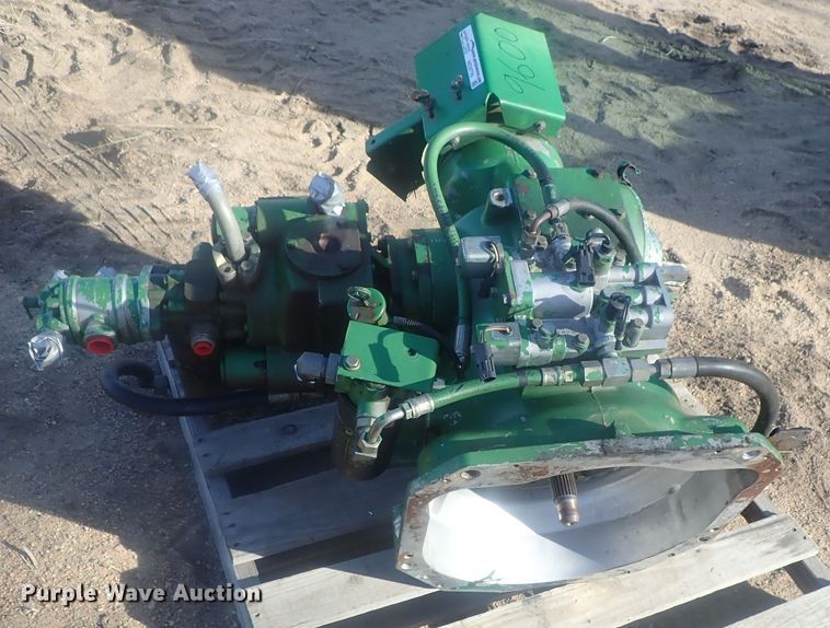 image for item HC9776 John Deere 9600 engine gearcase assembly