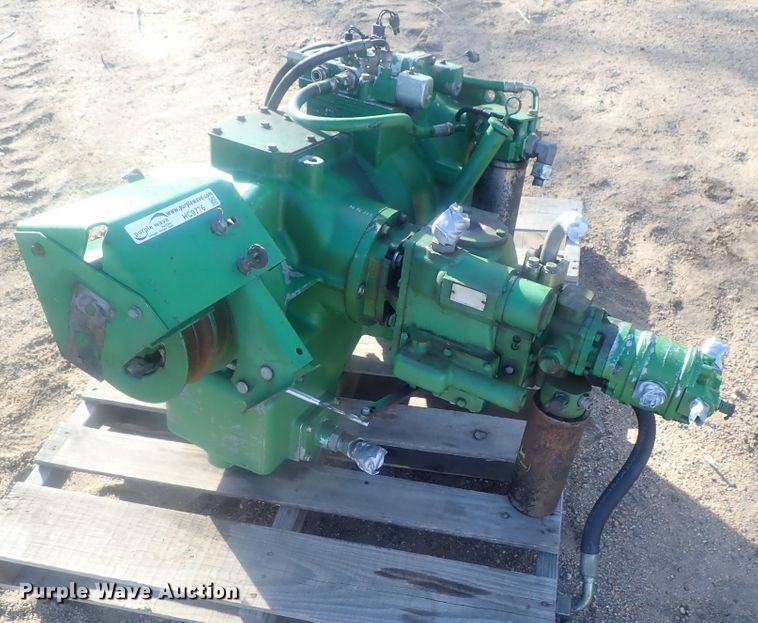 image for item HC9776 John Deere 9600 engine gearcase assembly