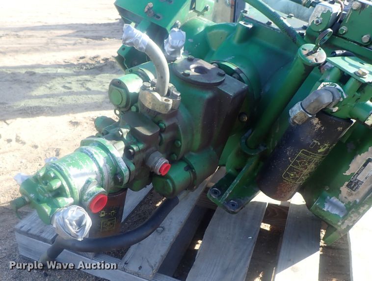 image for item HC9776 John Deere 9600 engine gearcase assembly