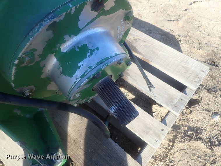 image for item HC9776 John Deere 9600 engine gearcase assembly