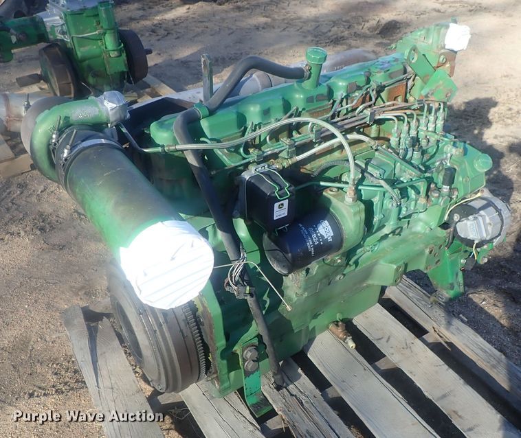 image for item HC9777 John Deere six cylinder diesel engine