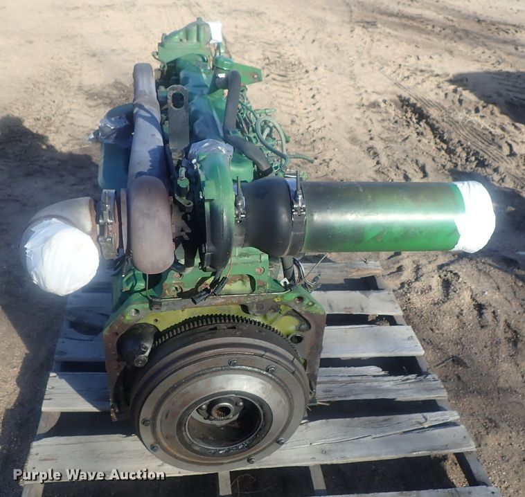 image for item HC9777 John Deere six cylinder diesel engine