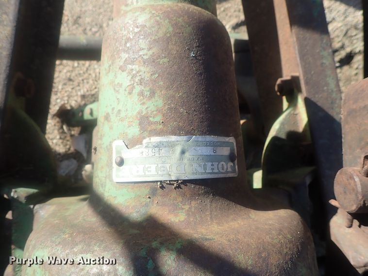 image for item HC9786 John Deere 8 sickle mower
