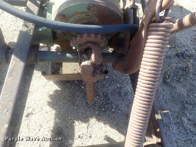 image for item HC9786 John Deere 8 sickle mower