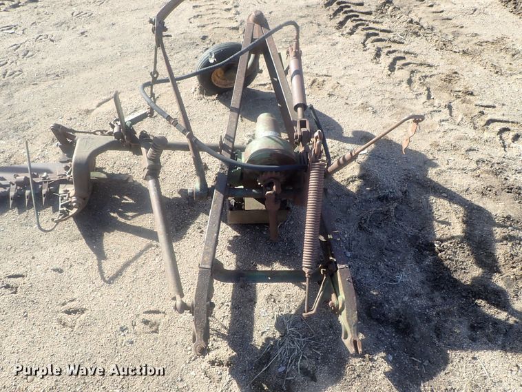 image for item HC9786 John Deere 8 sickle mower