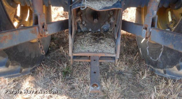 image for item HG9756 1996 John Deere 5500  tractor