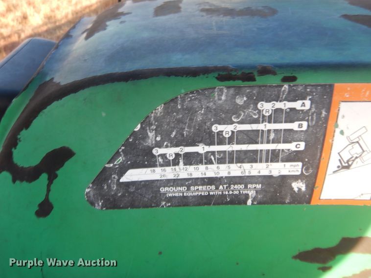 image for item HG9756 1996 John Deere 5500  tractor