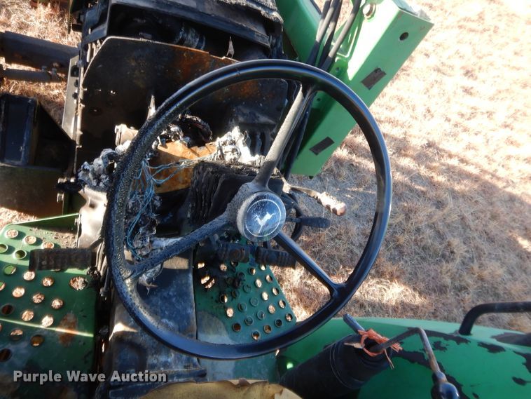 image for item HG9756 1996 John Deere 5500  tractor