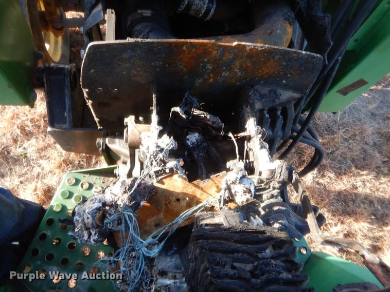 image for item HG9756 1996 John Deere 5500  tractor