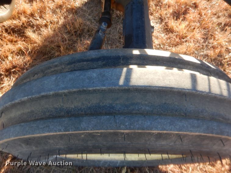 image for item HG9756 1996 John Deere 5500  tractor