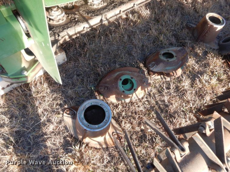 image for item HG9757 Krone Big M 400 windrower head