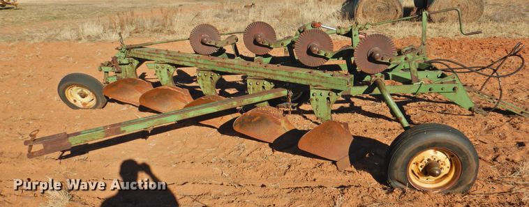 image for item HU9721 John Deere five bottom plow