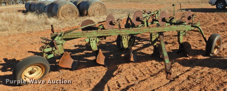image for item HU9721 John Deere five bottom plow
