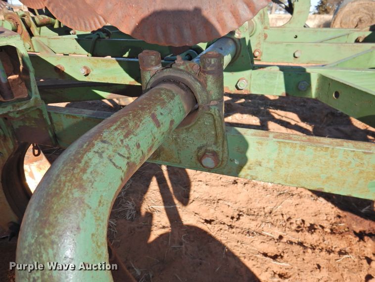 image for item HU9721 John Deere five bottom plow