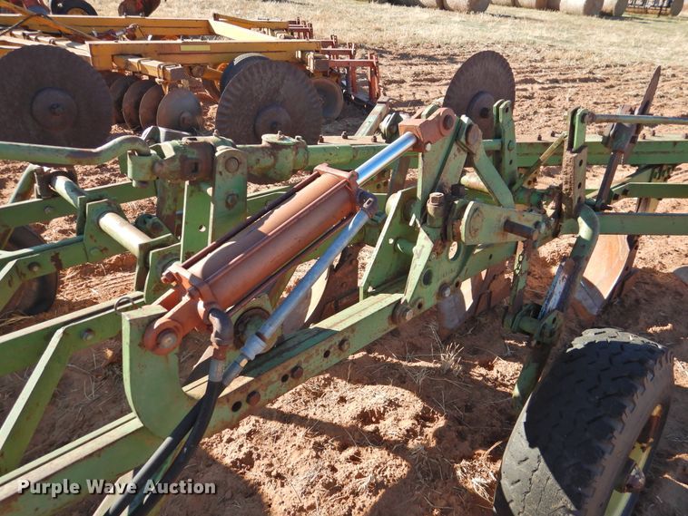 image for item HU9721 John Deere five bottom plow