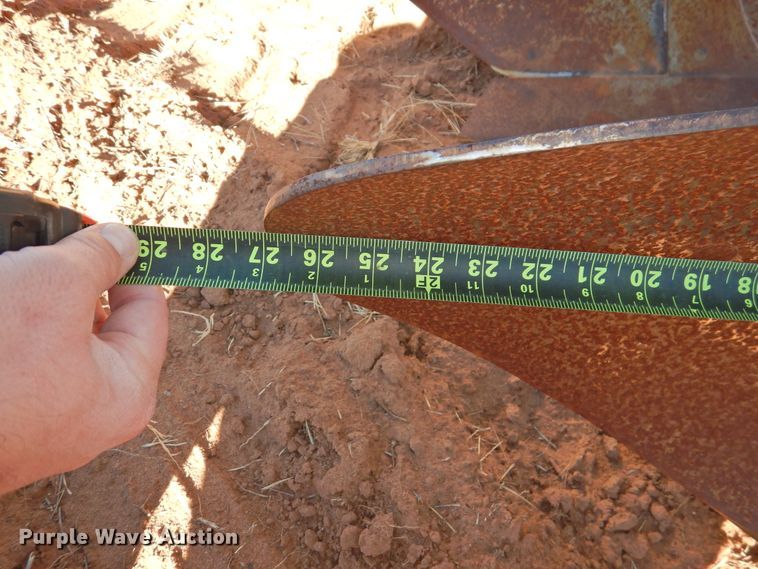 image for item HU9721 John Deere five bottom plow