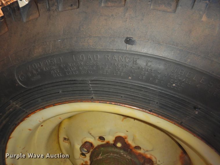 image for item HU9721 John Deere five bottom plow