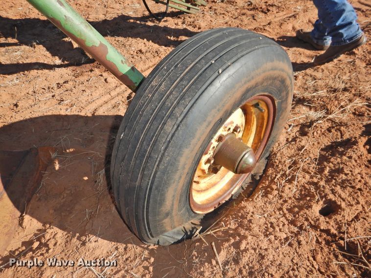 image for item HU9721 John Deere five bottom plow