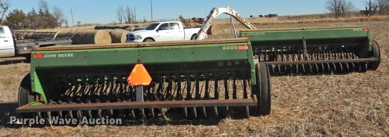 image for item HU9724 (2) John Deere 8300 grain drills
