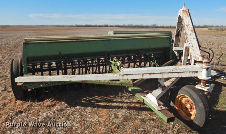 image for item HU9724 (2) John Deere 8300 grain drills