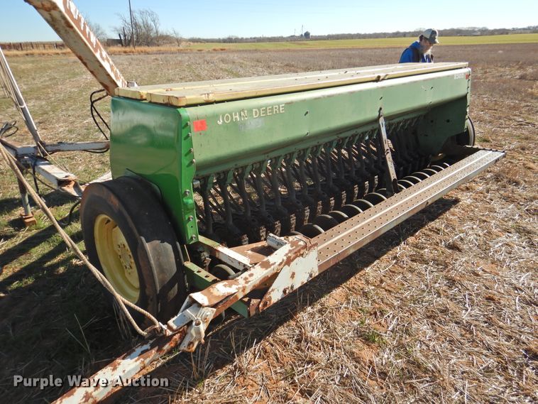 image for item HU9724 (2) John Deere 8300 grain drills
