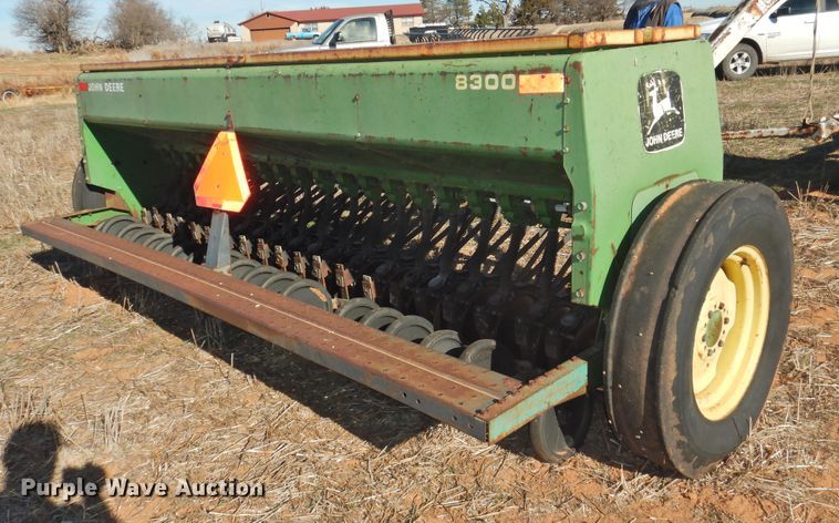 image for item HU9724 (2) John Deere 8300 grain drills