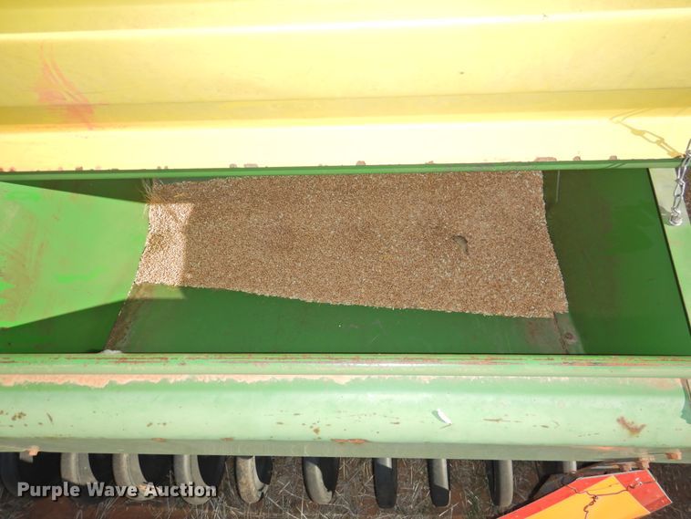 image for item HU9724 (2) John Deere 8300 grain drills