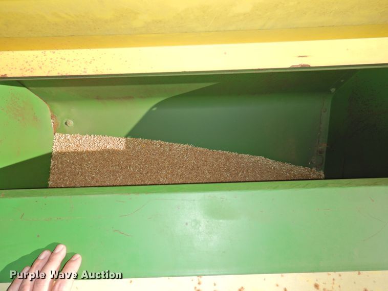 image for item HU9724 (2) John Deere 8300 grain drills
