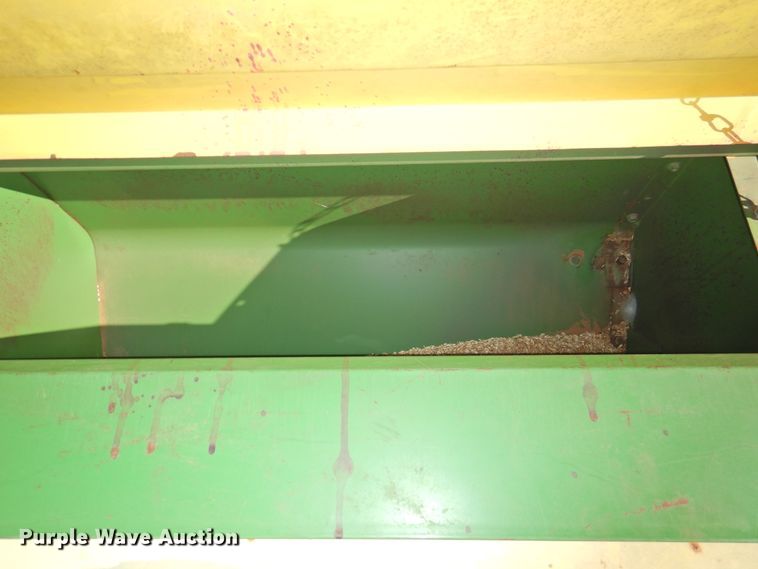 image for item HU9724 (2) John Deere 8300 grain drills