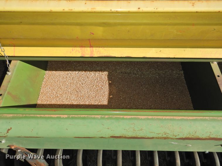 image for item HU9724 (2) John Deere 8300 grain drills