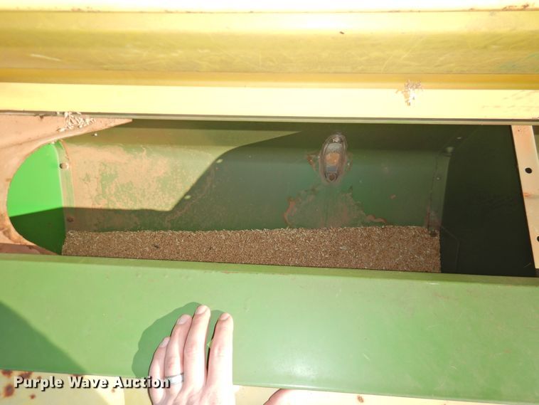 image for item HU9724 (2) John Deere 8300 grain drills