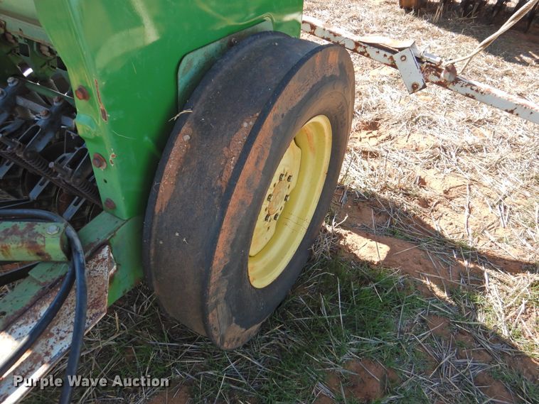 image for item HU9724 (2) John Deere 8300 grain drills