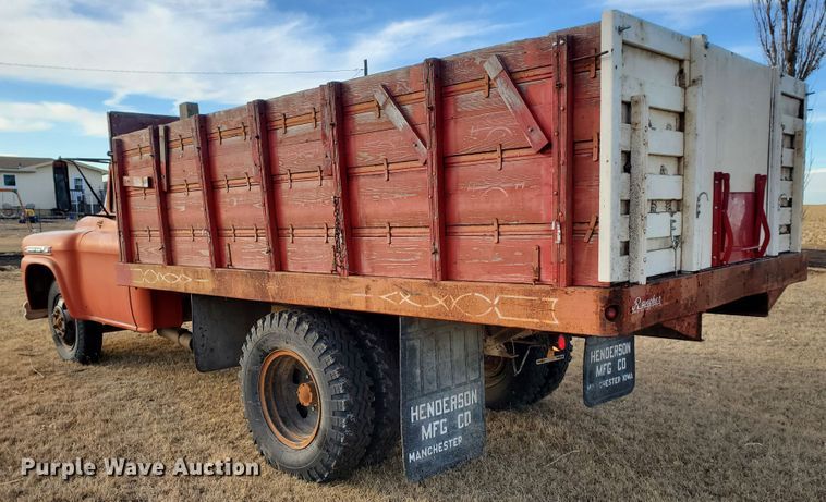 image for item HW9535 1959 Chevrolet Viking 60  grain truck