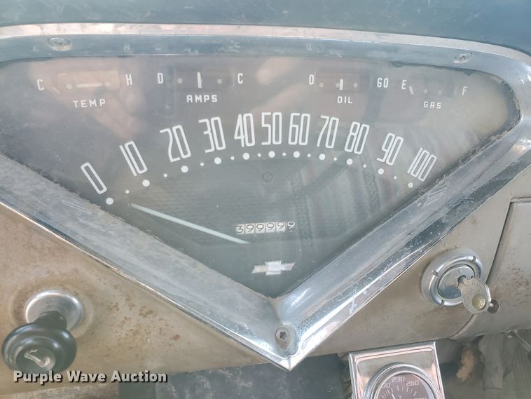 image for item HW9535 1959 Chevrolet Viking 60  grain truck