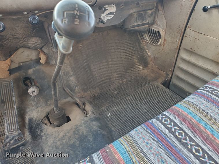 image for item HW9535 1959 Chevrolet Viking 60  grain truck