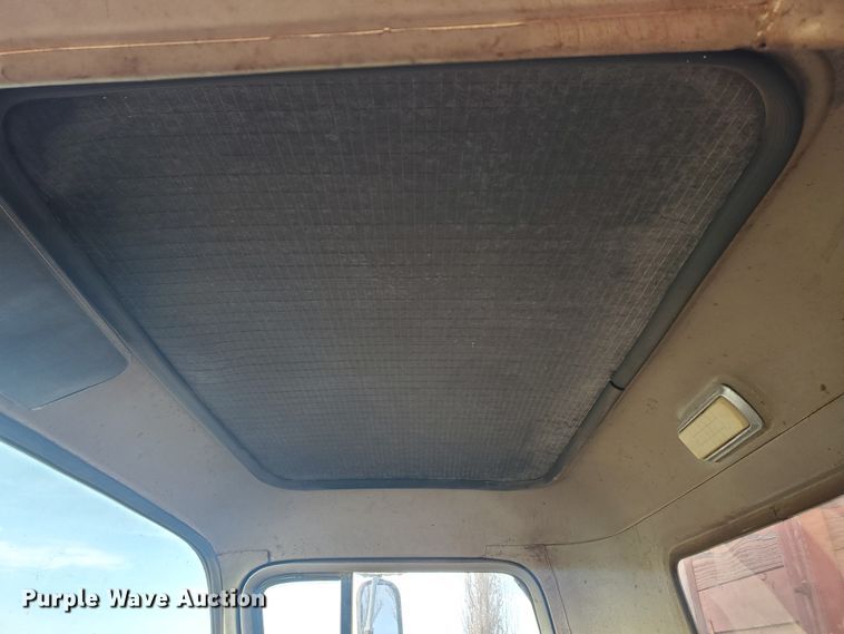 image for item HW9535 1959 Chevrolet Viking 60  grain truck