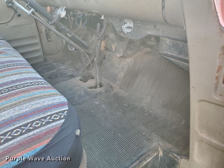 image for item HW9535 1959 Chevrolet Viking 60  grain truck