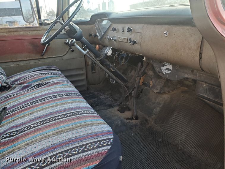 image for item HW9535 1959 Chevrolet Viking 60  grain truck