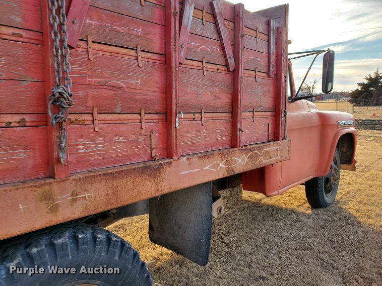 image for item HW9535 1959 Chevrolet Viking 60  grain truck