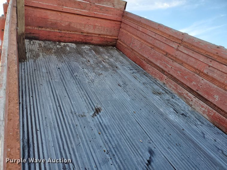 image for item HW9535 1959 Chevrolet Viking 60  grain truck