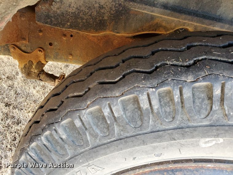 image for item HW9535 1959 Chevrolet Viking 60  grain truck