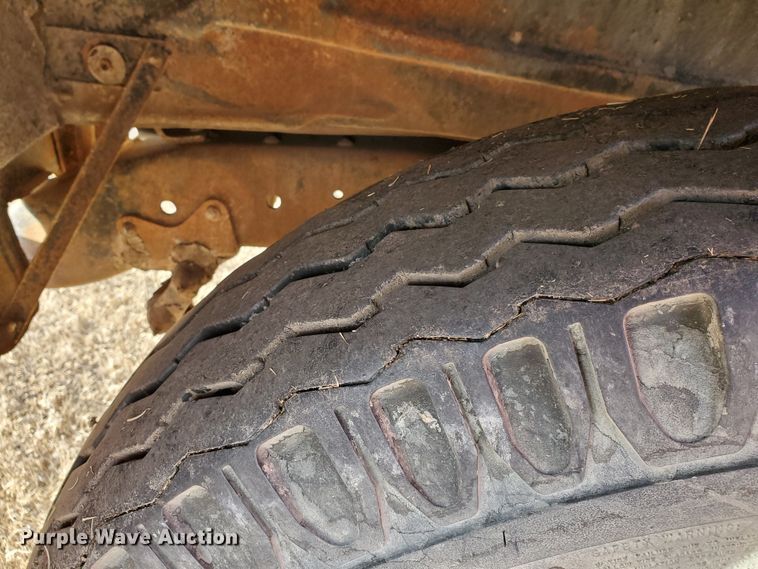 image for item HW9535 1959 Chevrolet Viking 60  grain truck