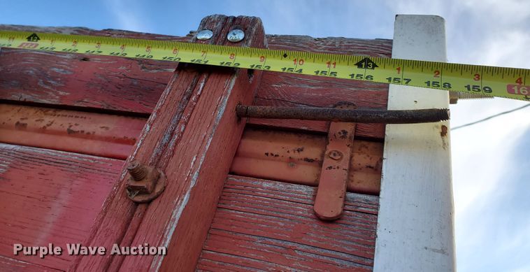 image for item HW9535 1959 Chevrolet Viking 60  grain truck