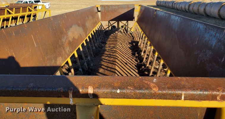 image for item HW9536 Elk Creek Welding PF24 hay bale feed wagon